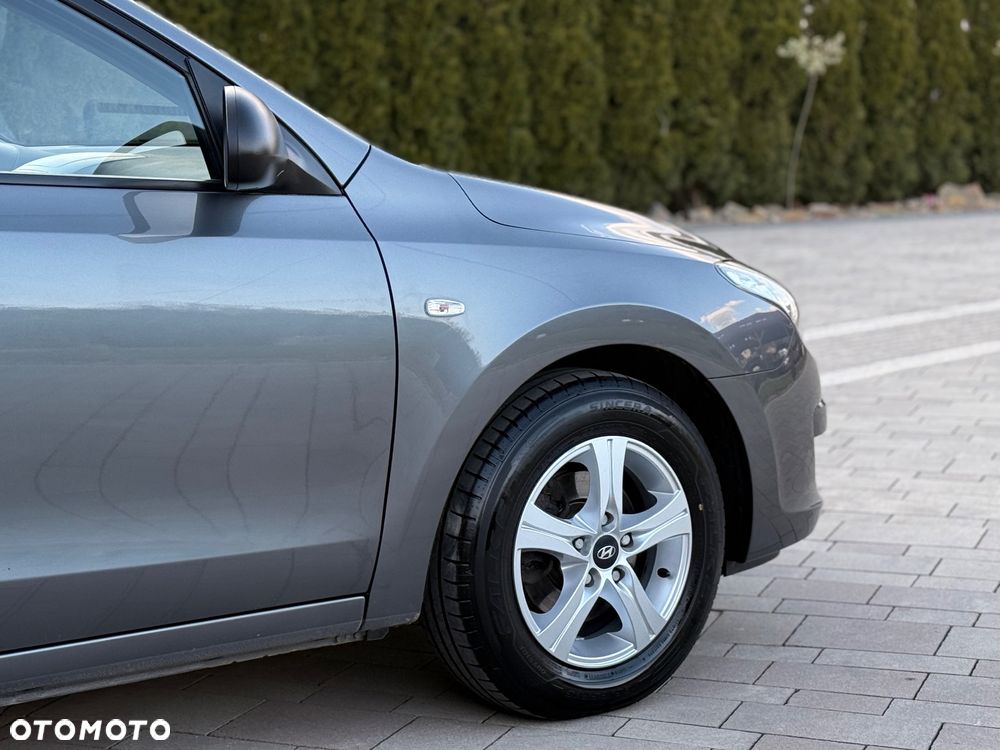 Hyundai i30 1.4 Blue Classic - 10