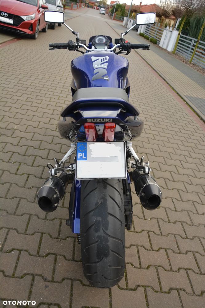 Suzuki SV - 8