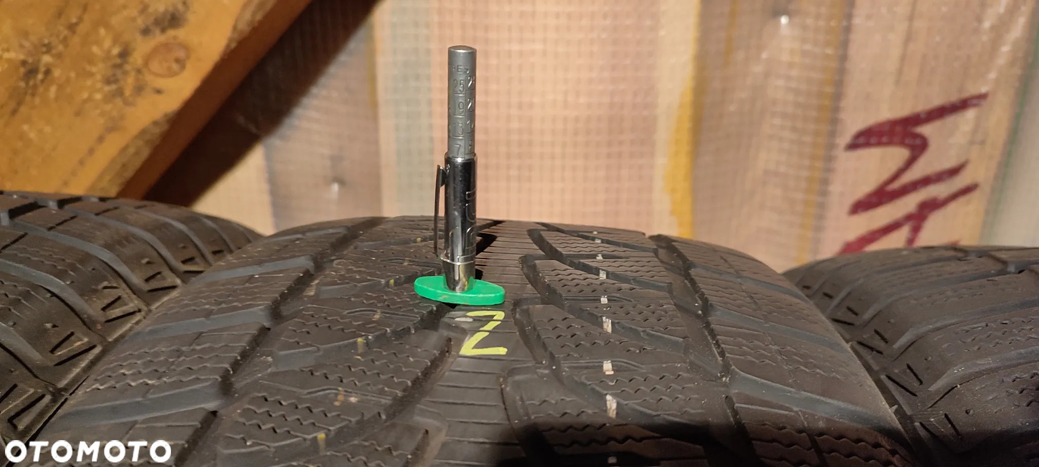 Opony 255/55R18 BRIDGESTONE BLIZZAK LM-80 EN ZIMA Komplet - 8