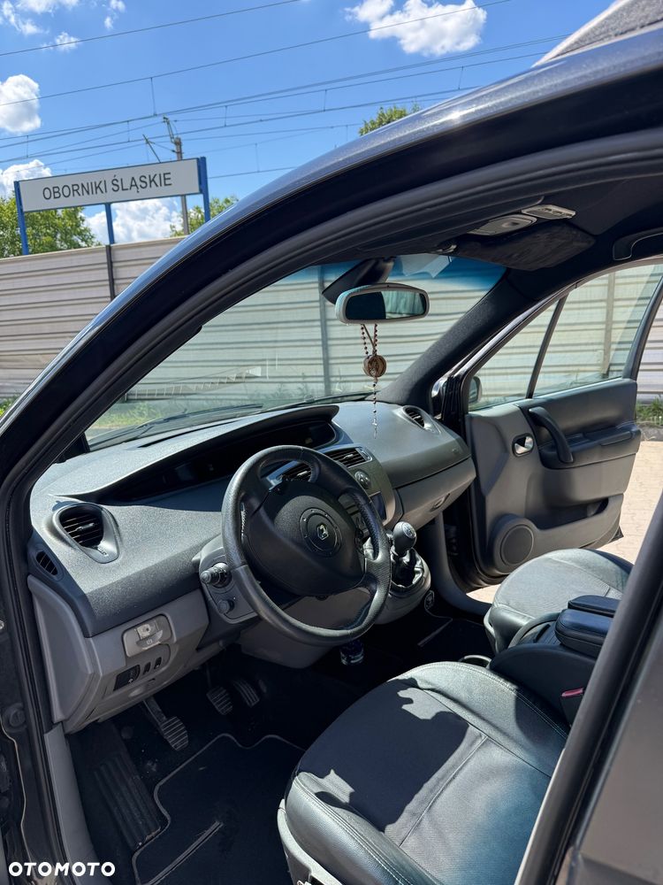 Renault Scenic - 22