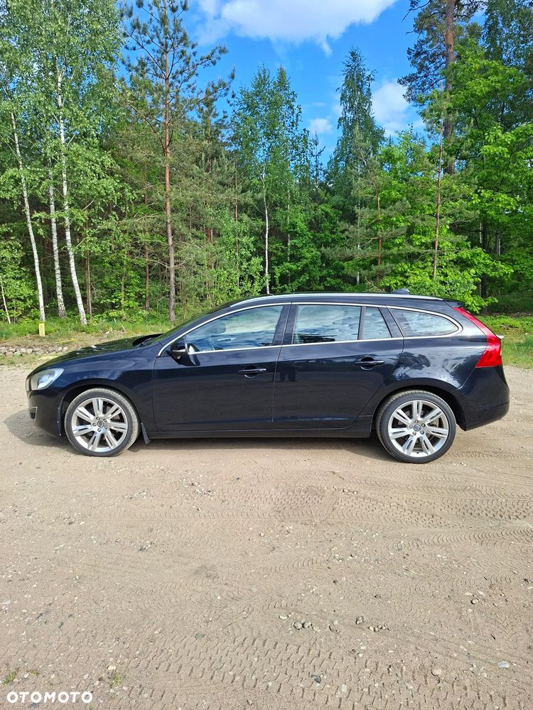 Volvo V60 D5 AWD Summum - 15