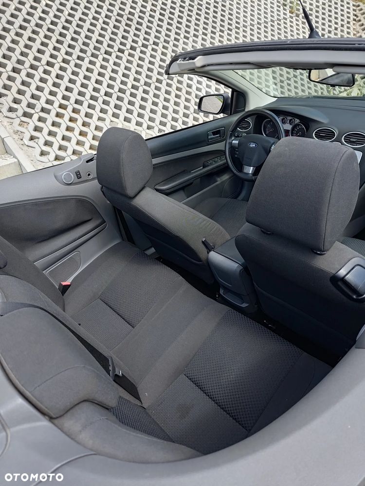 Ford Focus 2.0 16V Style - 19