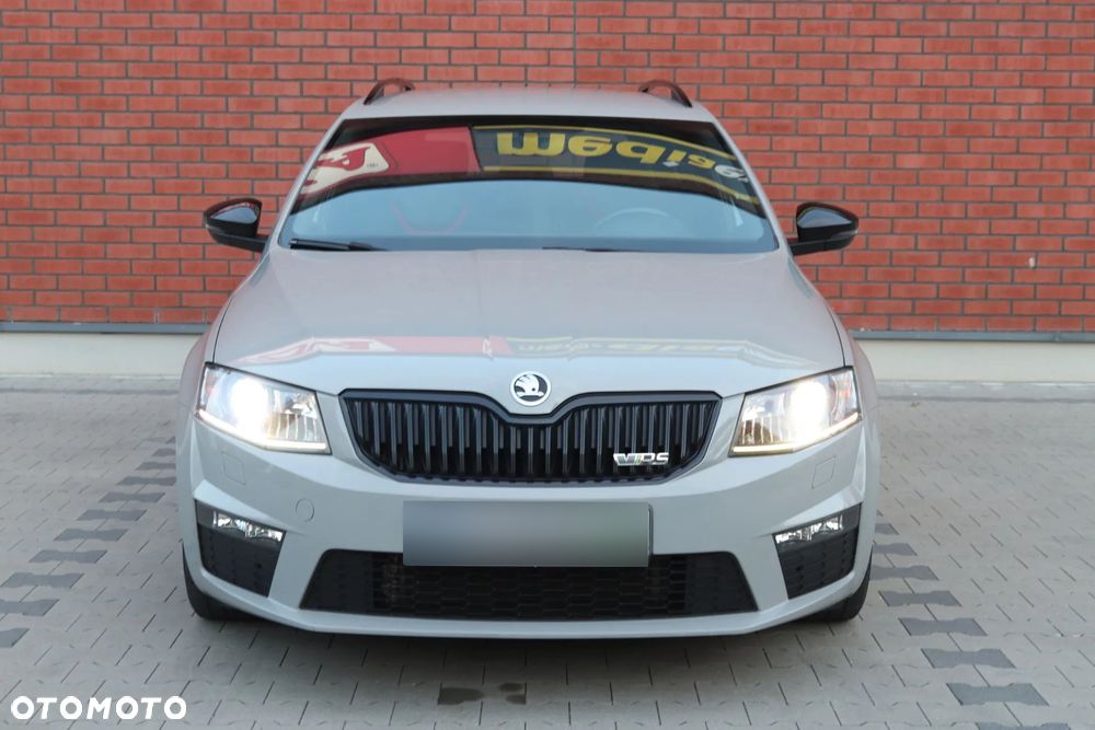 Skoda Octavia 2.0 TDI RS Challenge DSG - 2