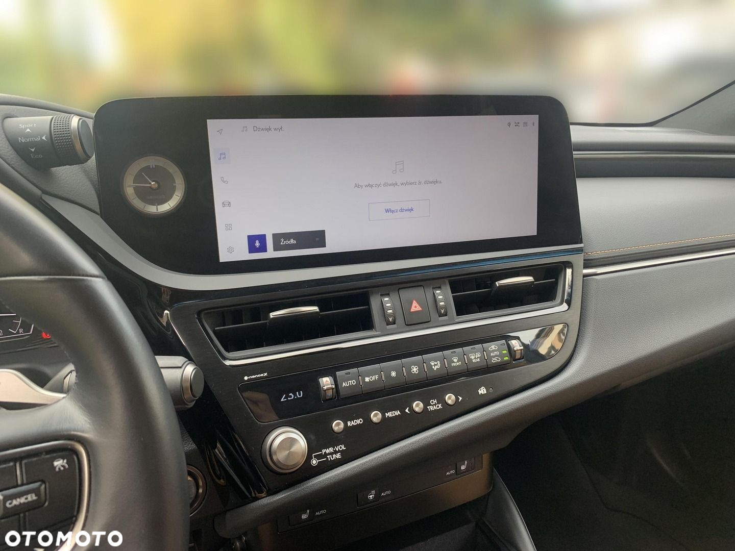 Lexus ES 300h Business Edition - 18