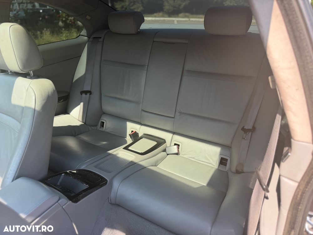 BMW Seria 3 330d Aut. - 7