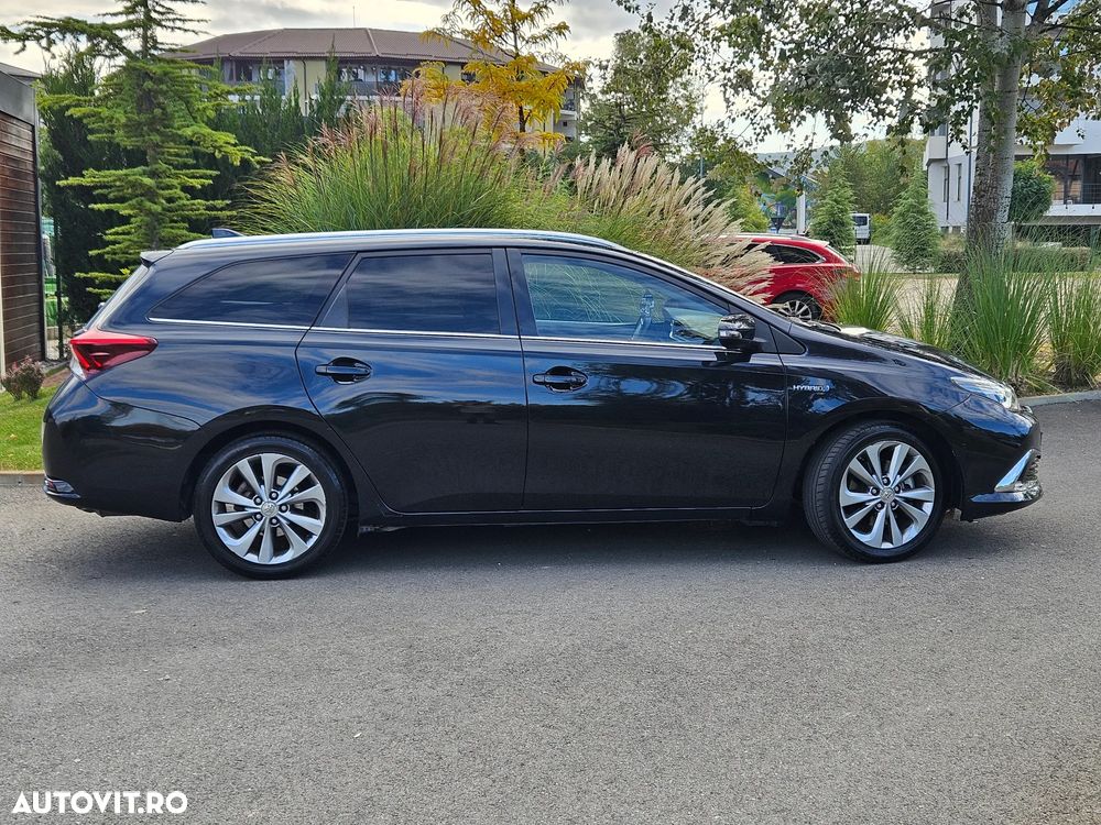 Toyota Auris 1.8 L VVT-i Hybrid Sol - 5