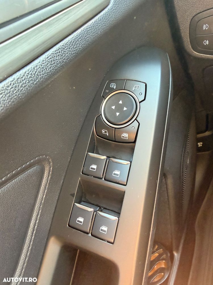 FORD Focus 2019 — imagine 11