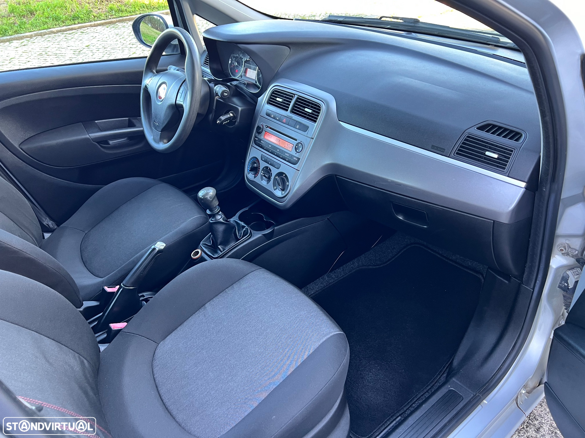 Fiat Punto 1.2 Young II S&S - 19