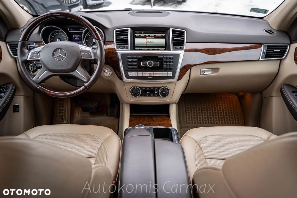 Mercedes-Benz ML 350 BlueTEC 4-Matic - 12