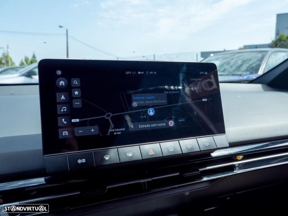 MG MG4 64 kWh Luxury - 32