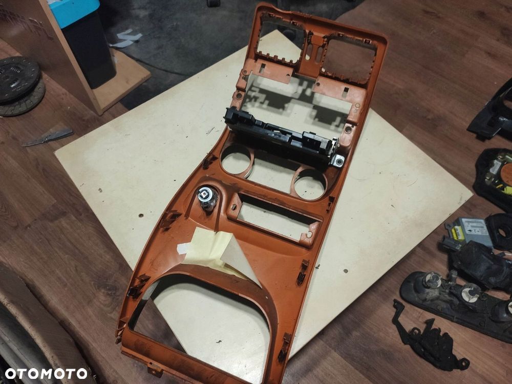 WS KOKPIT ŚRODKOWY KONSOLA DEKOR TUNEL NISSAN TERRANO II LIFT - 3