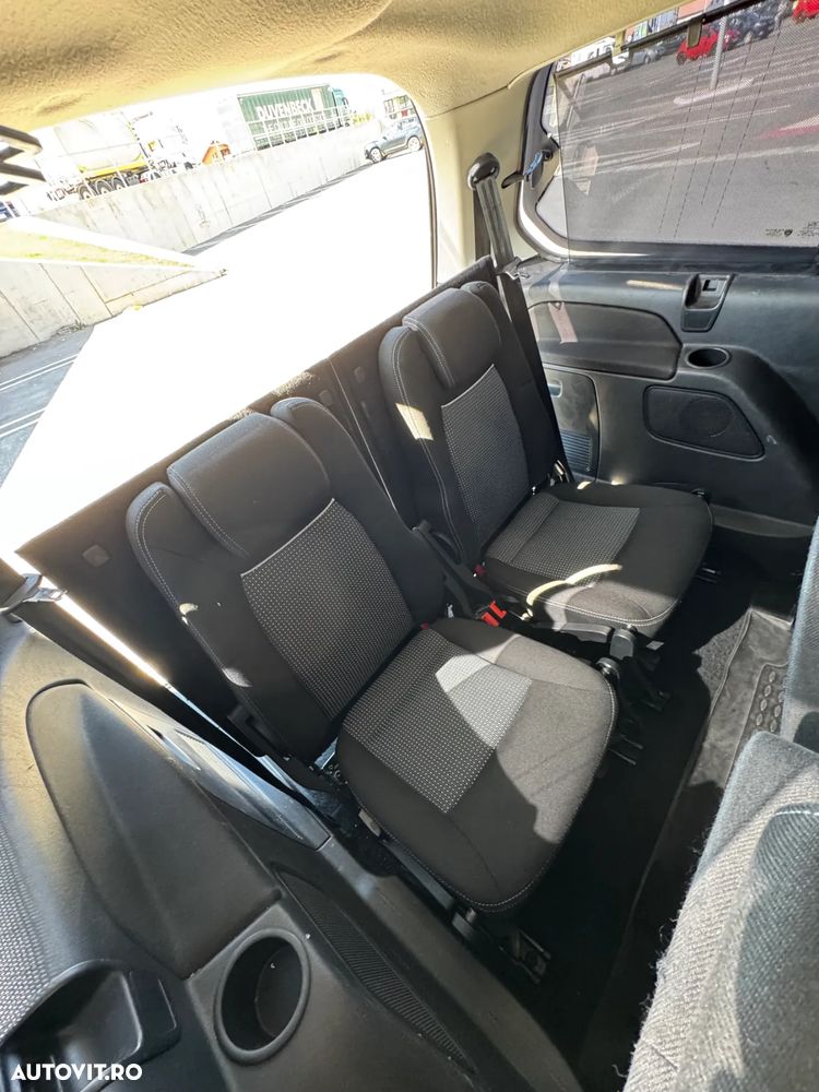 Ford Galaxy - 29