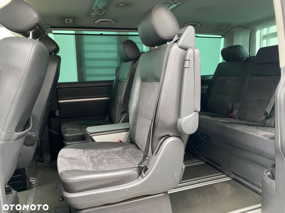 Volkswagen Multivan - 14