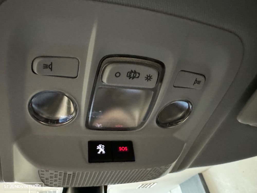 Peugeot 2008 PureTech 130 Stop&Start GT-Line Edition - 29