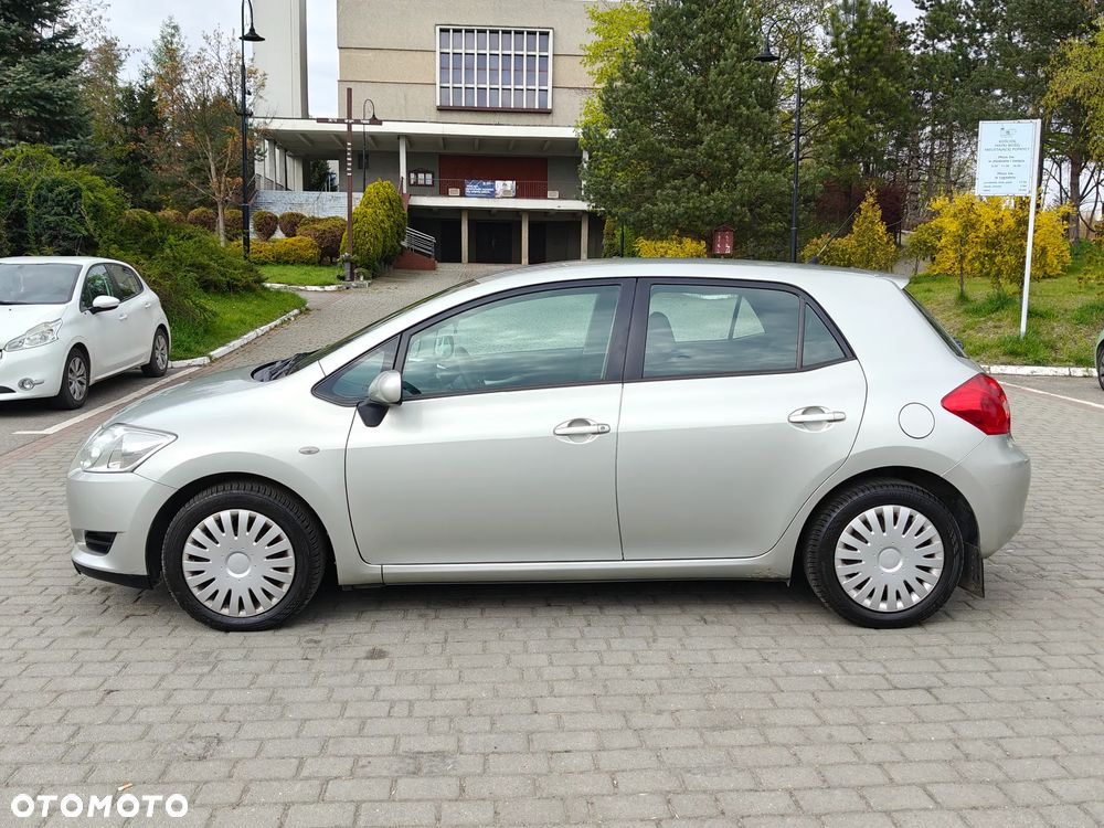 Toyota Auris 2.0 D-4D Luna - 4