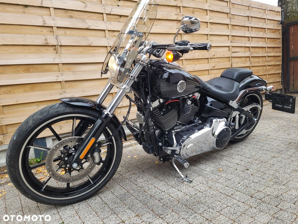 Harley-Davidson FXSB Breakout - 18