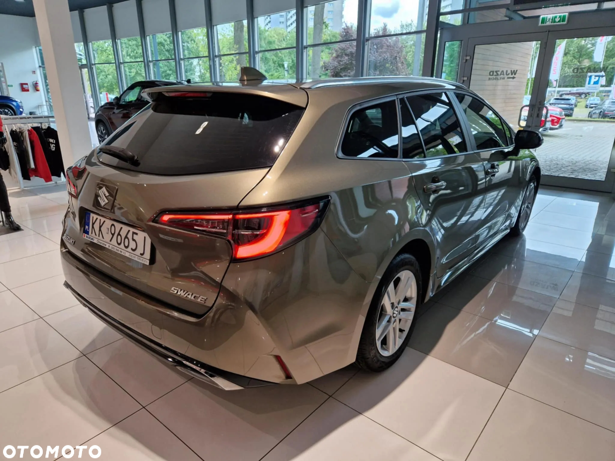 Suzuki Swace 1.8 Hybrid Premium Plus CVT - 7