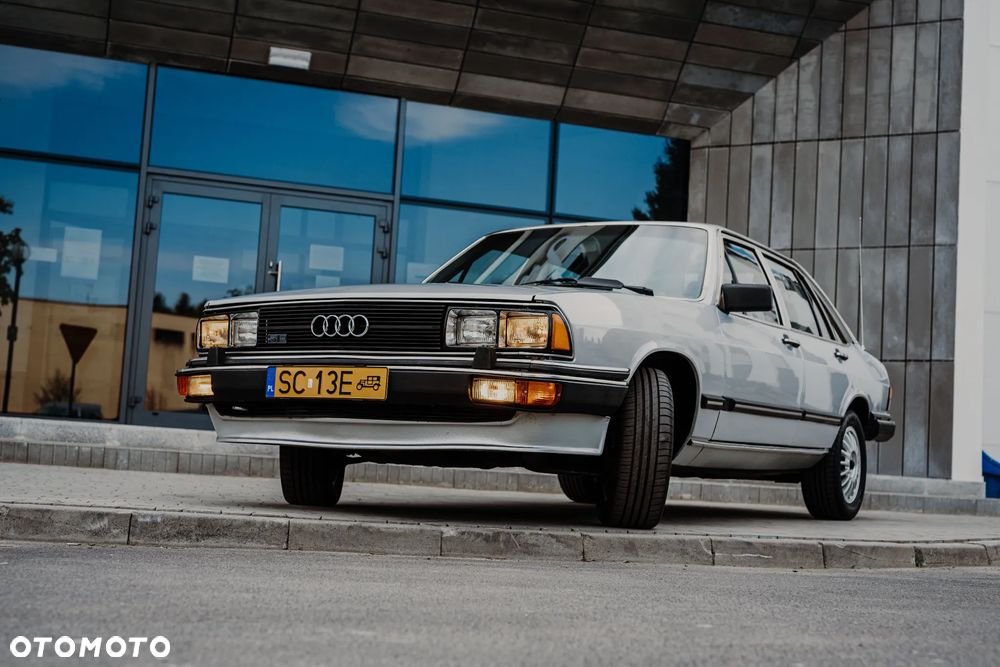 Audi 200 - 2