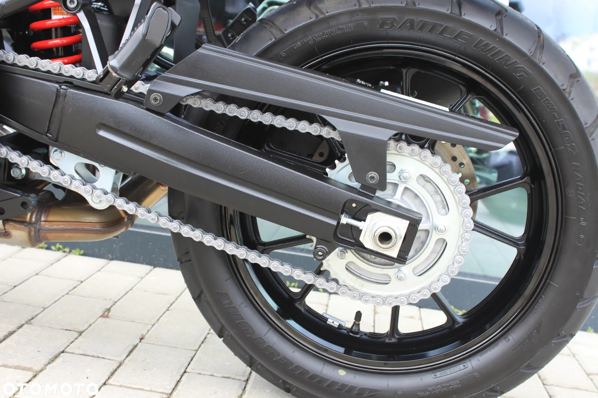 Suzuki DL - 25