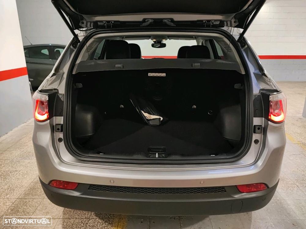 Jeep Compass 1.6 M-Jet Limited - 9