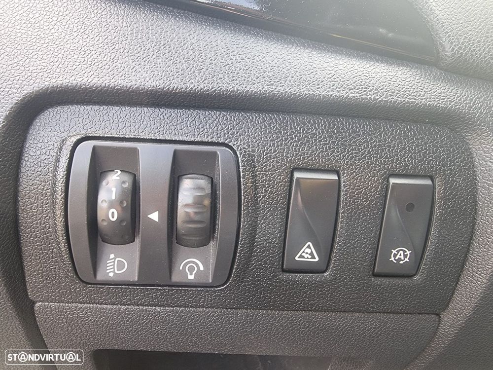 Renault Scénic 1.5 dCi Expression SS - 24