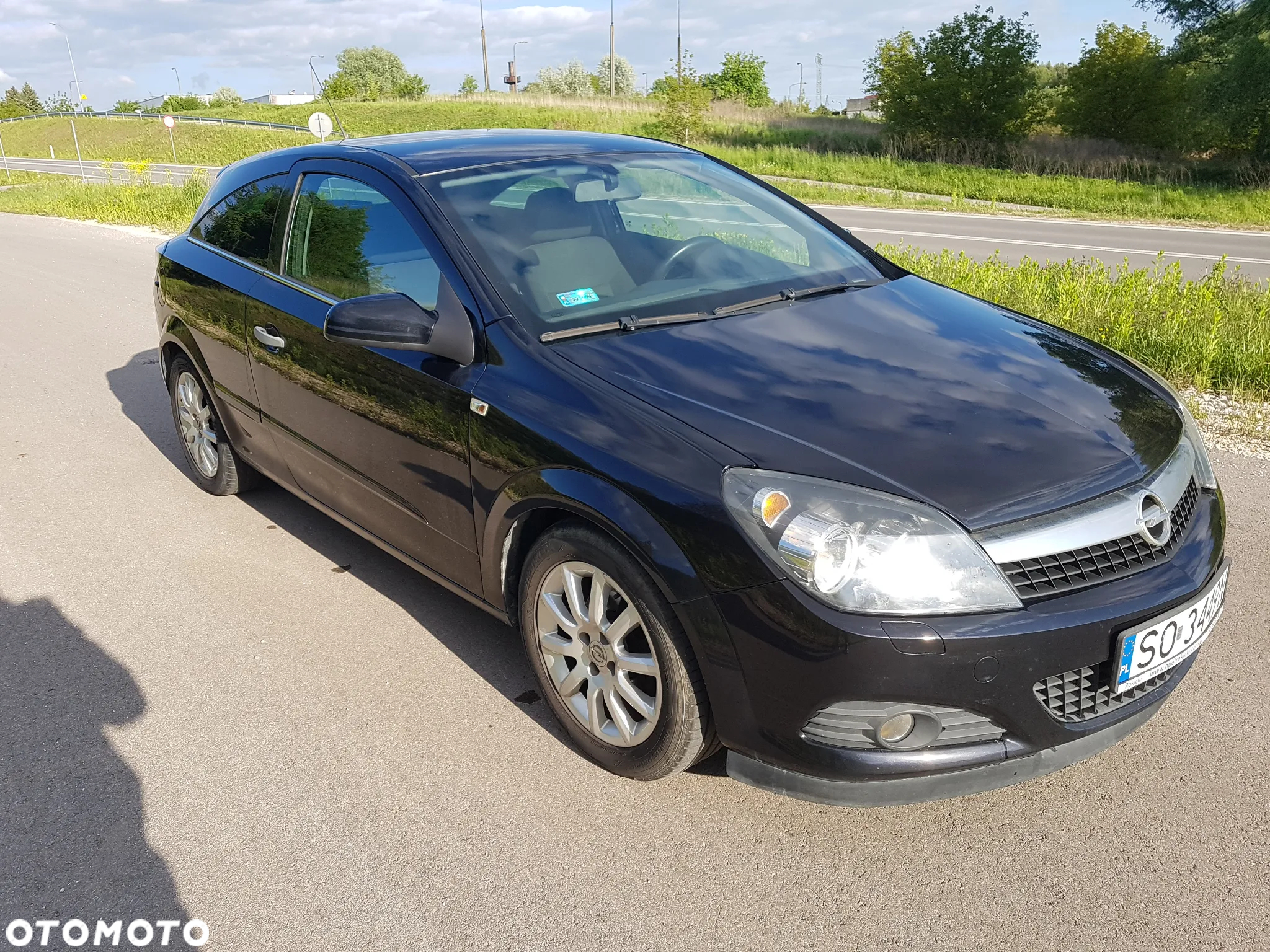 Opel Astra III GTC 1.4 Enjoy - 6