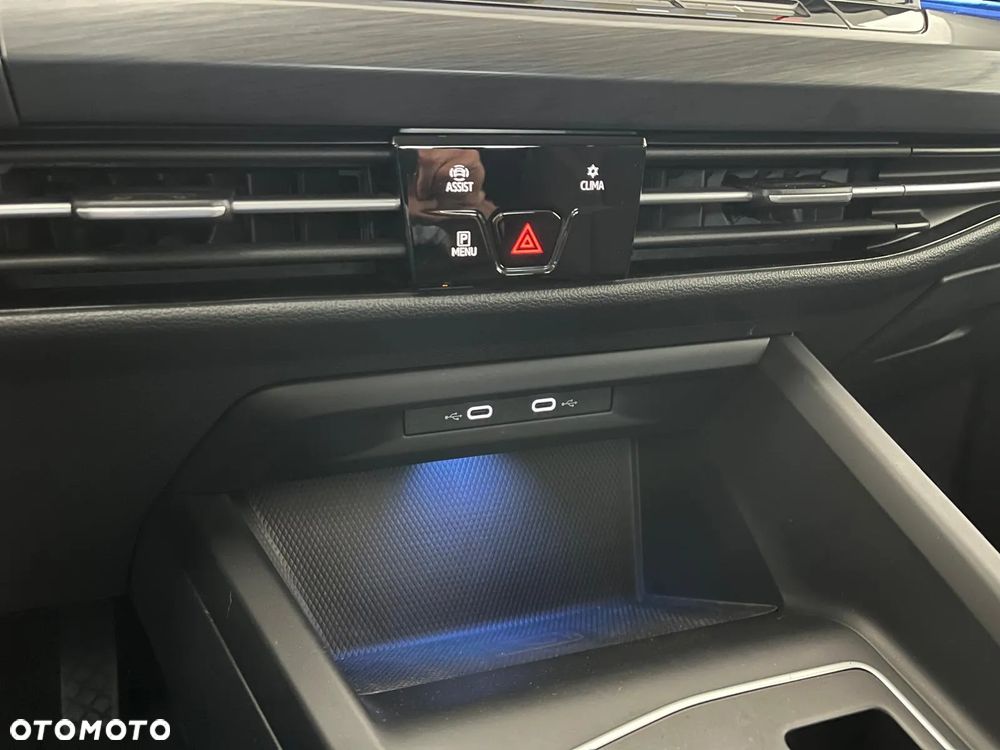 Volkswagen Golf VIII 2.0 TDI Style DSG - 31