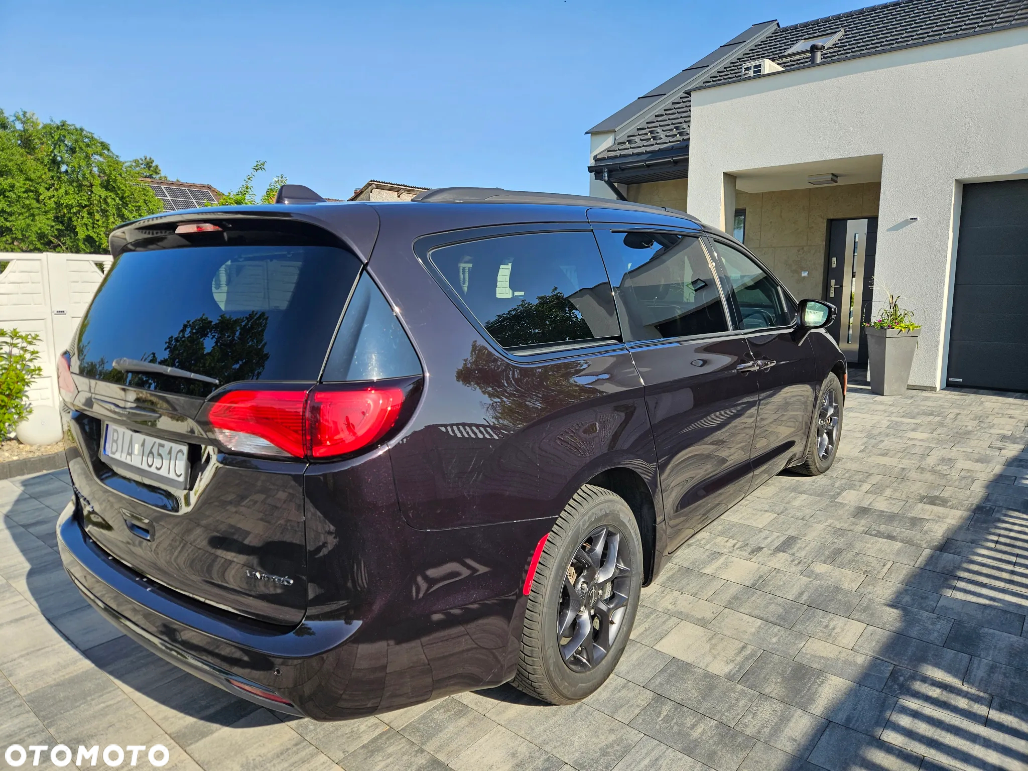Chrysler Pacifica - 5