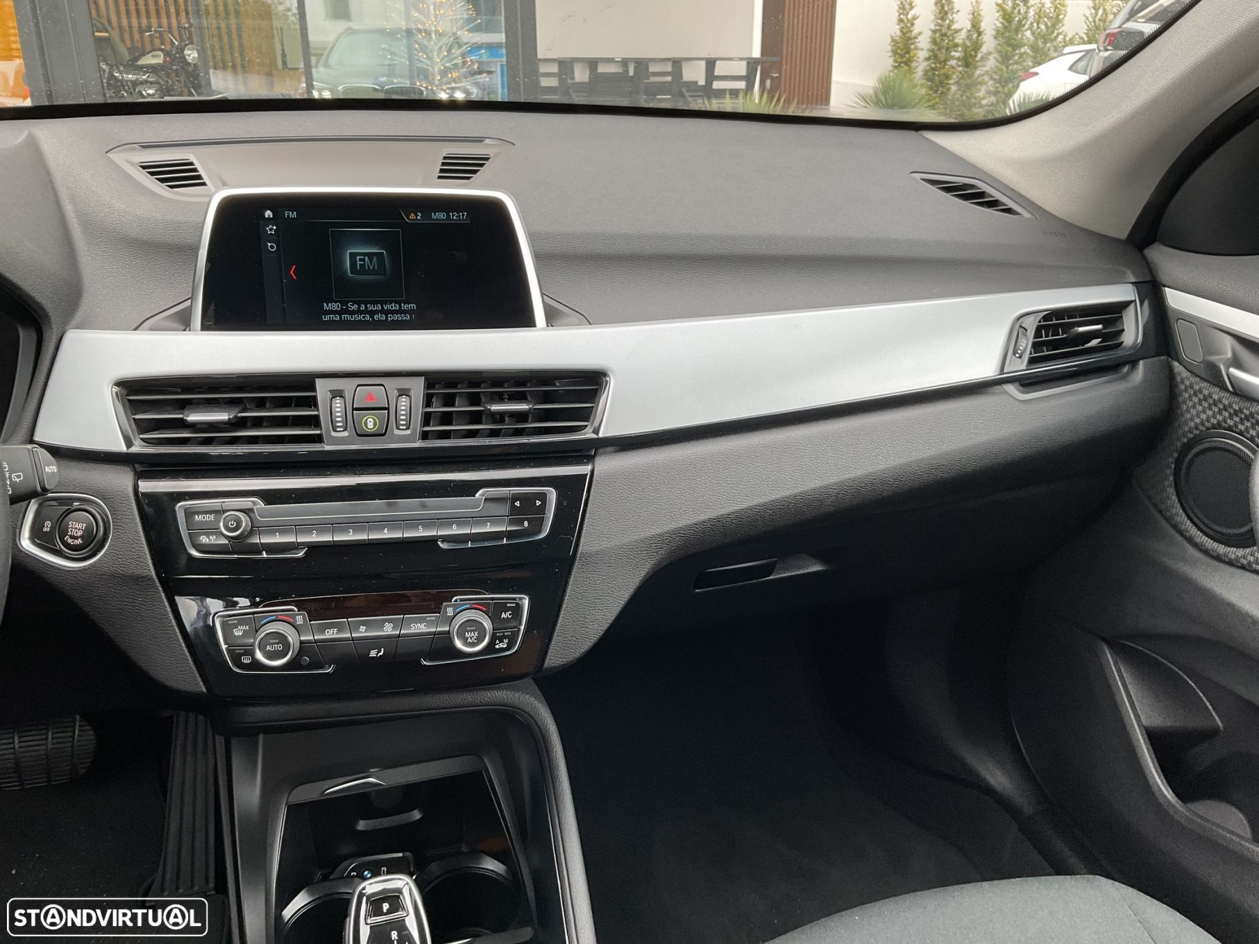BMW X1 16 d sDrive Auto - 38