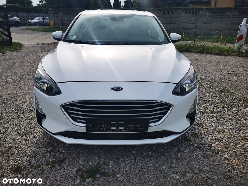 Ford Focus 1.5 EcoBlue STart-Stopp-System TITANIUM - 4