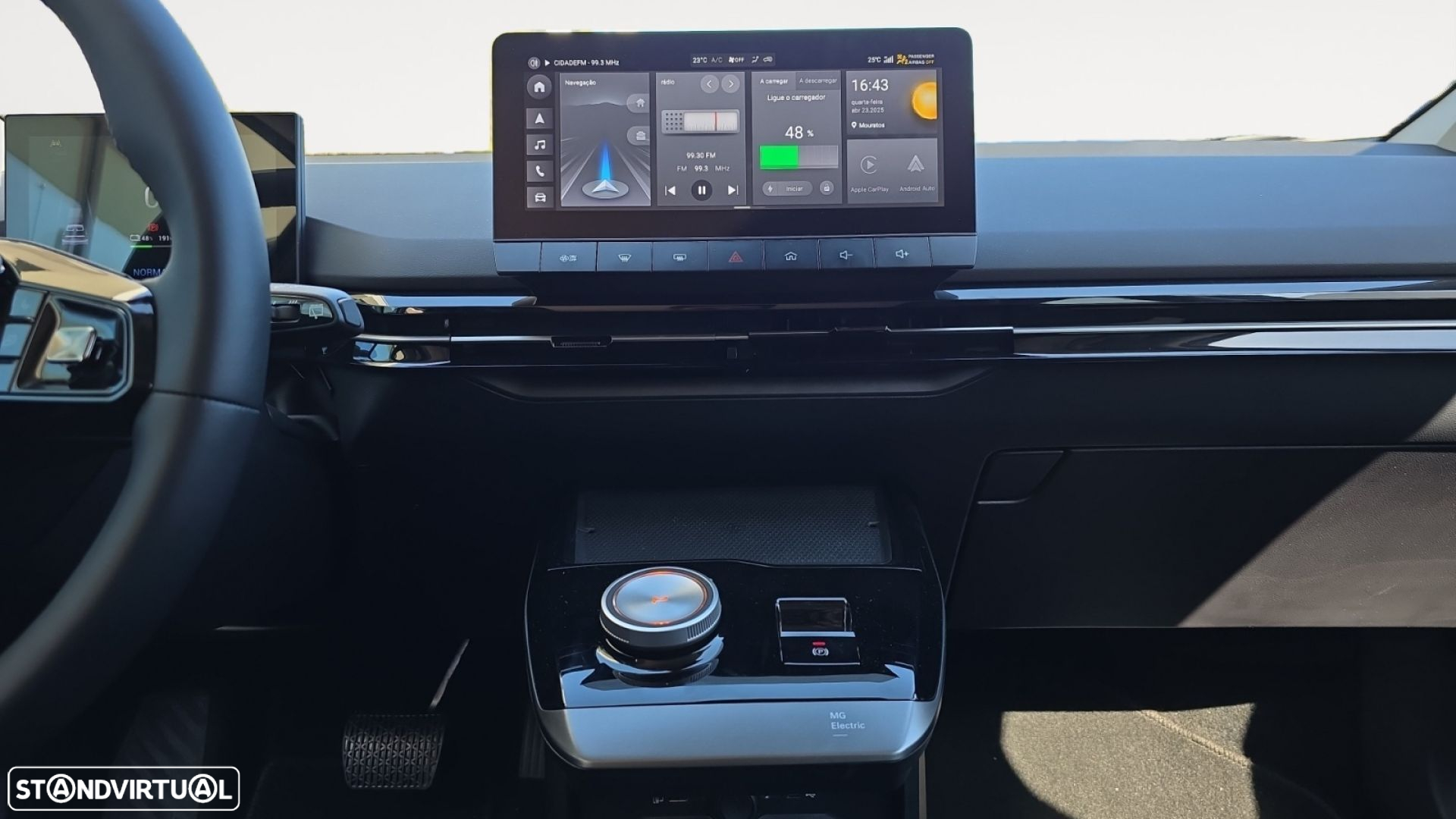 MG MG4 64 kWh Luxury - 12