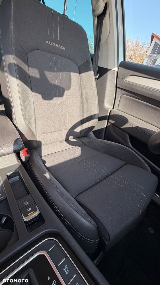 Volkswagen Passat Alltrack 2.0 TDI SCR 4Motion DSG - 40