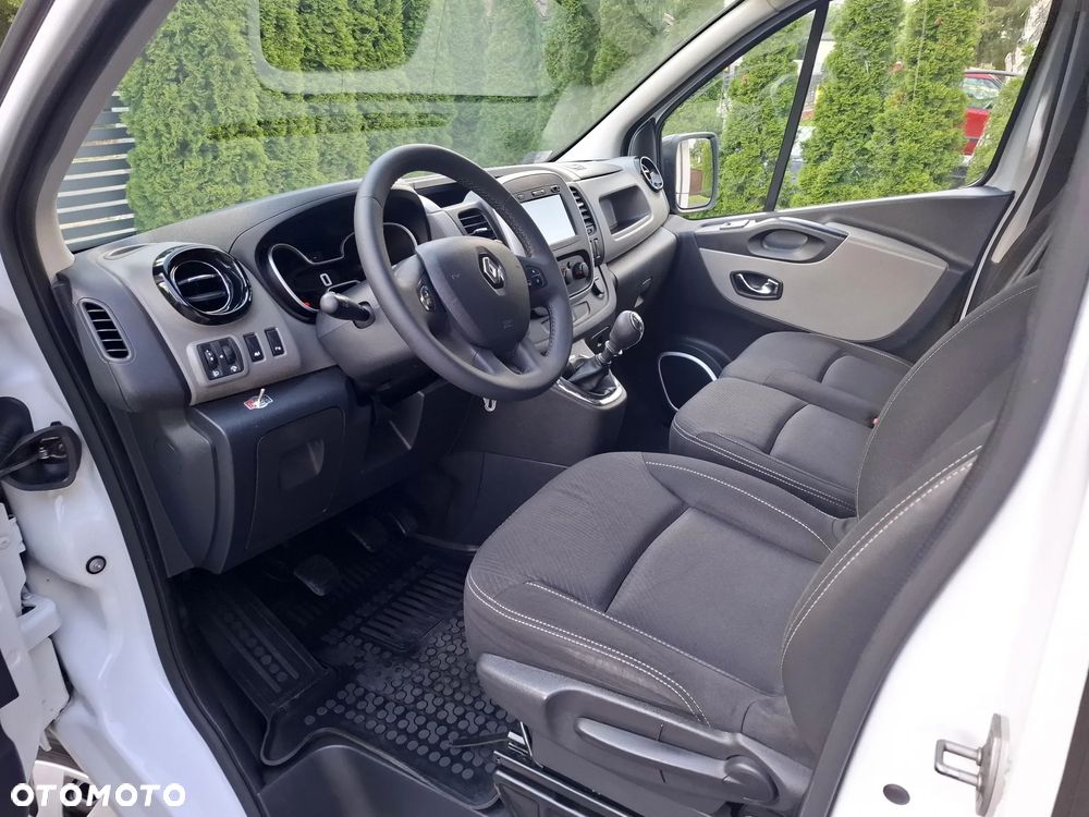 Renault Trafic - 10
