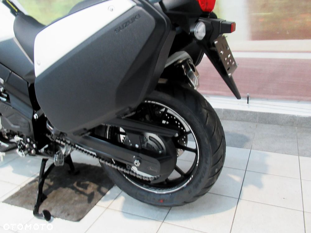 Suzuki V-STROM - 24