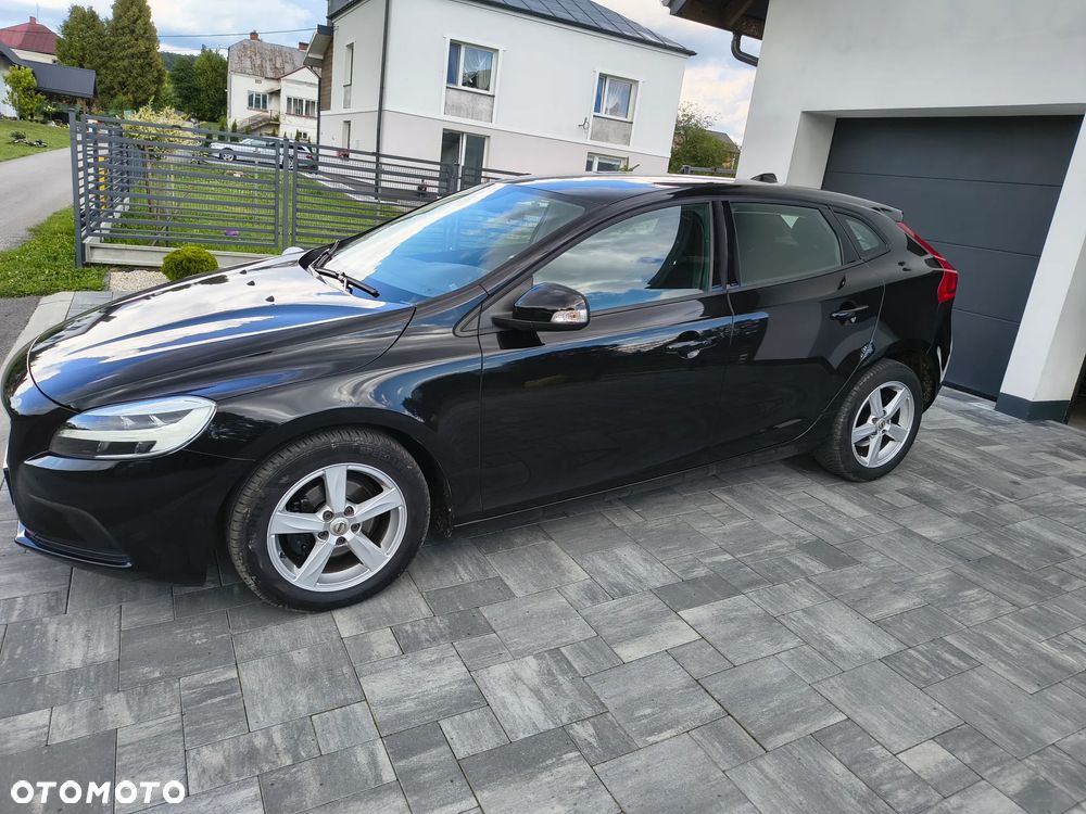 Volvo V40 D2 Momentum - 1