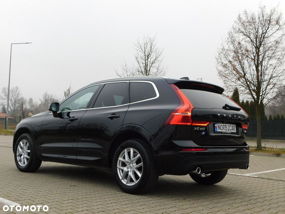 Volvo XC 60 D4 Momentum Pro - 3