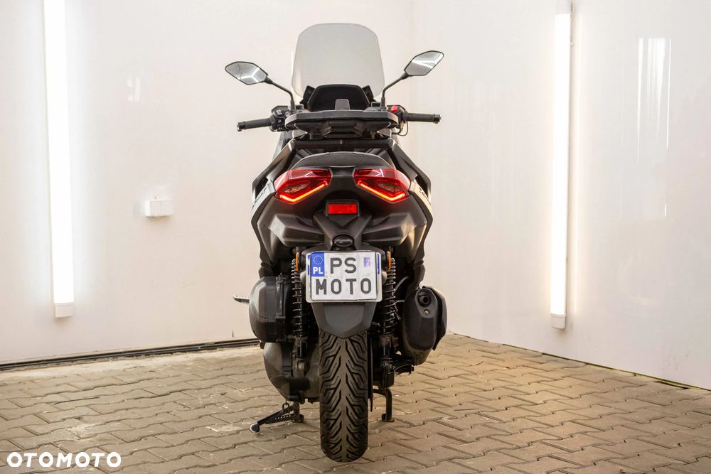 Yamaha X-max - 7