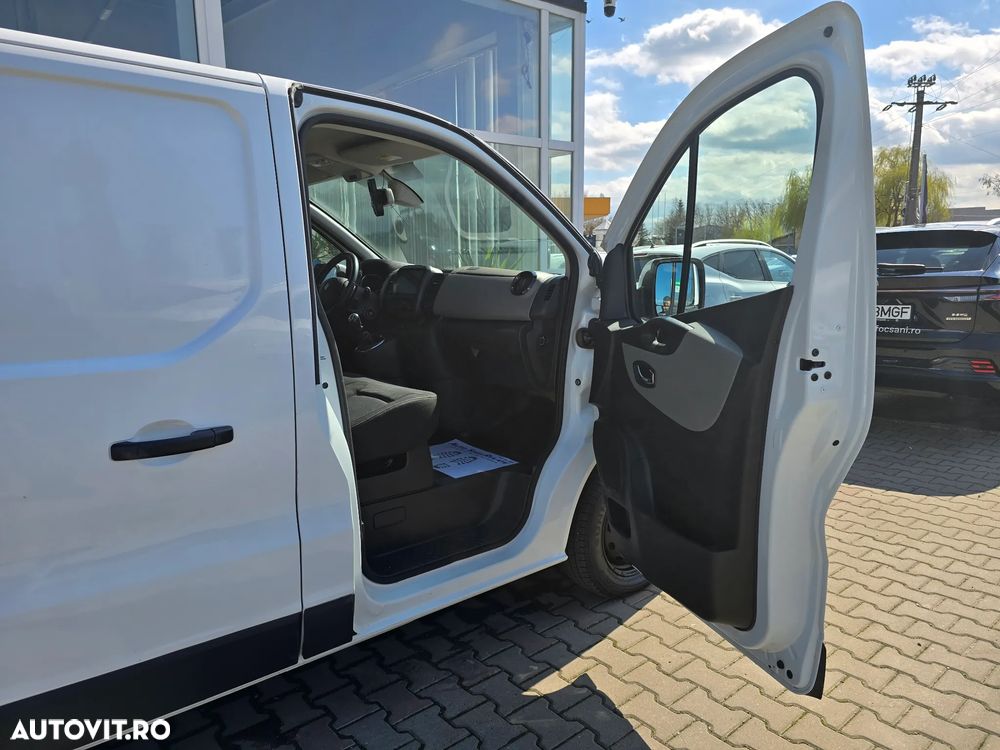 Renault Trafic - 11