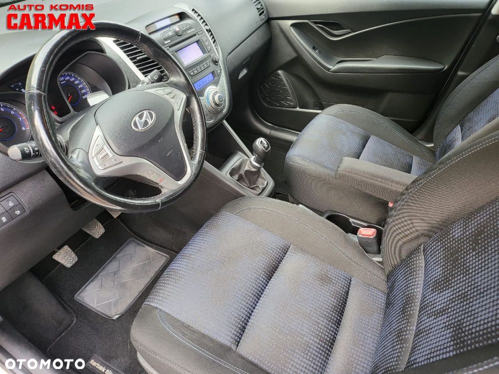 Hyundai ix20 - 25