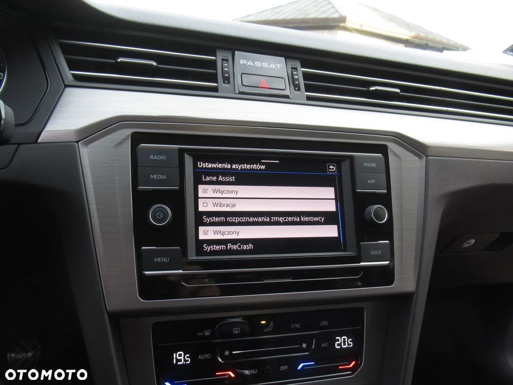 Volkswagen Passat 1.5 TSI EVO Essence - 24