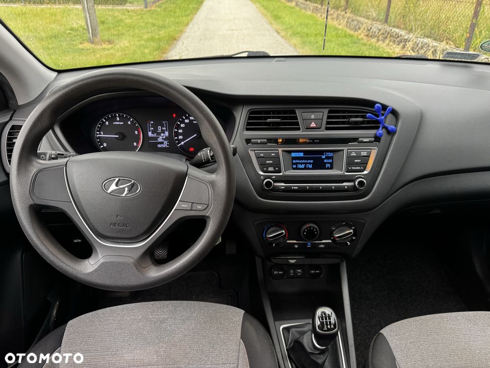 Hyundai i20 - 8
