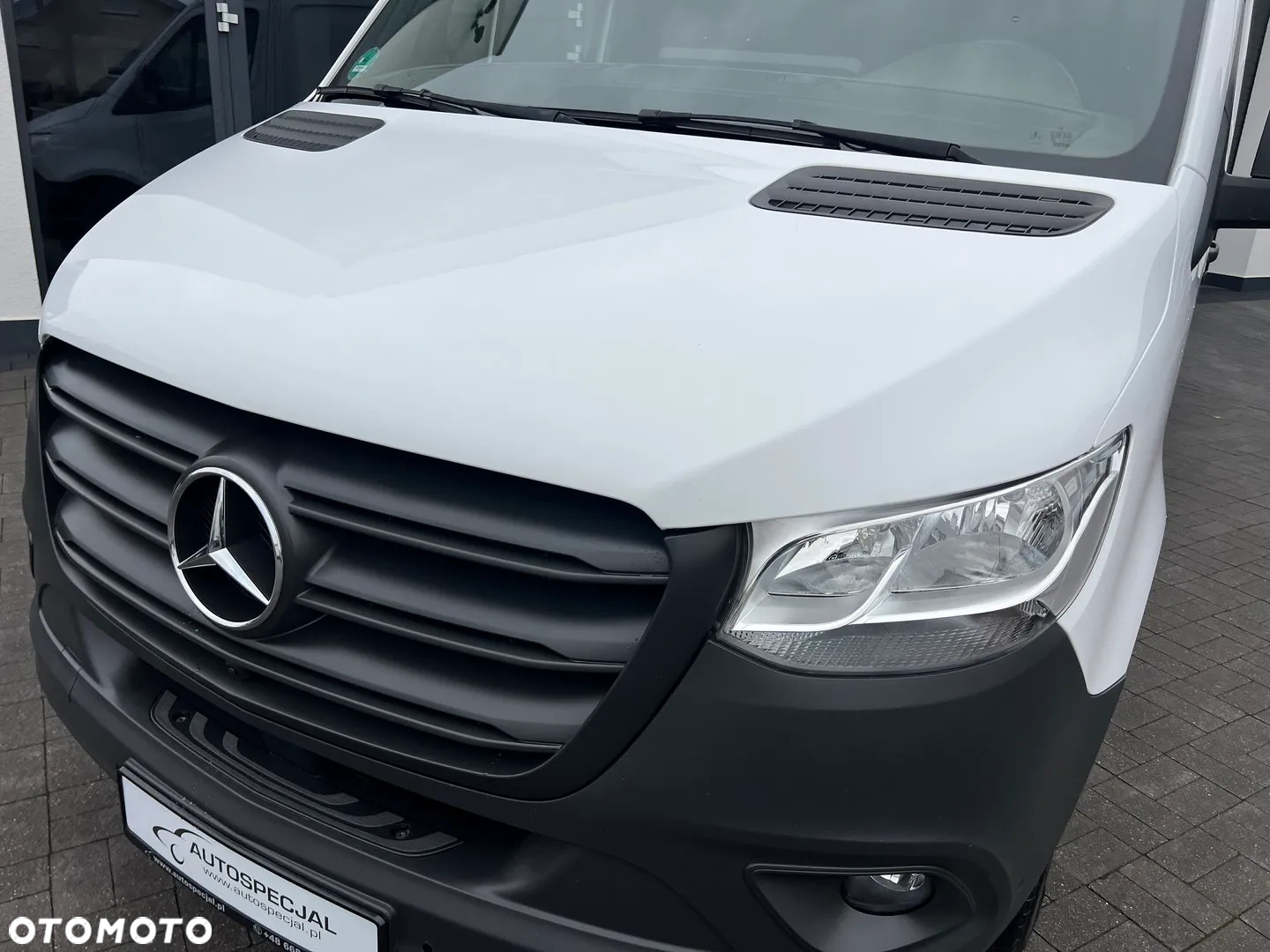 Mercedes-Benz Sprinter - 3