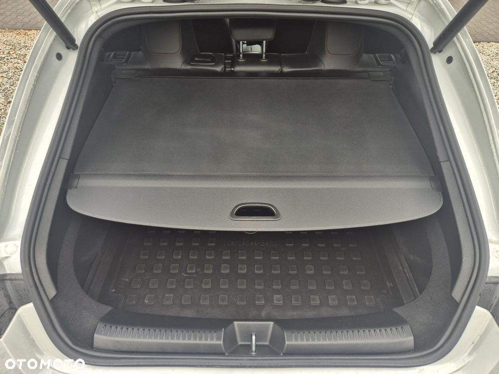 Mercedes-Benz CLA 200 d 8G-DCT - 29