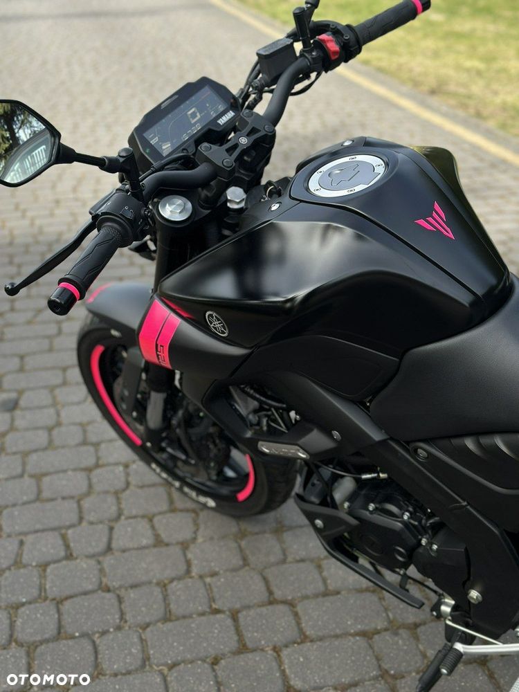 Yamaha MT - 8