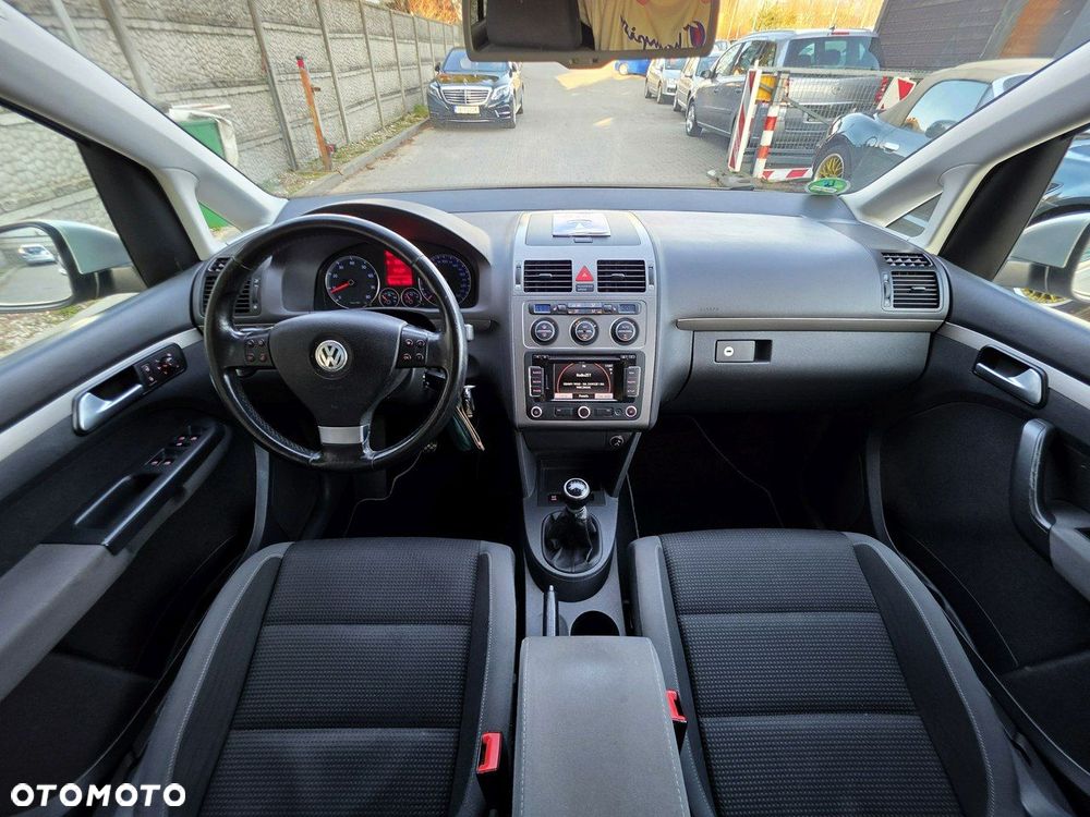 Volkswagen Touran 1.4 TSI Trendline - 11