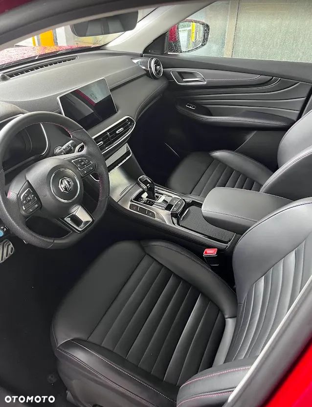 MG HS 1.5 T-GDI Exclusive DCT - 34