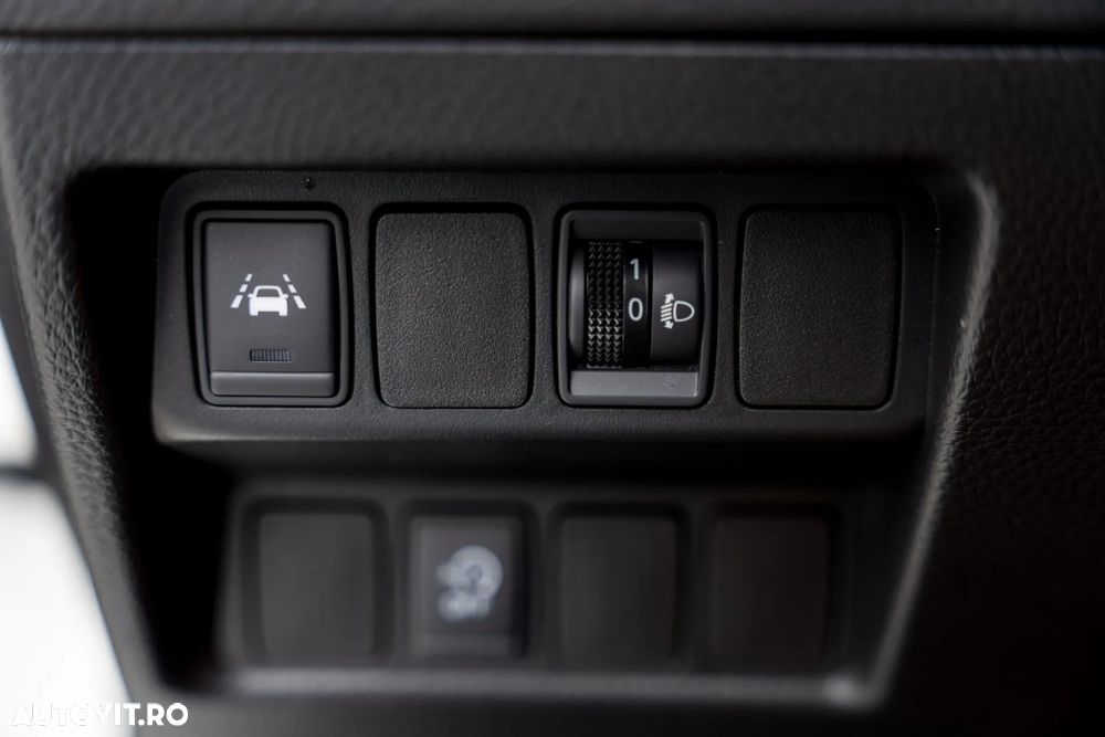 Nissan Qashqai 1.5 DCI Start/Stop Tekna - 23