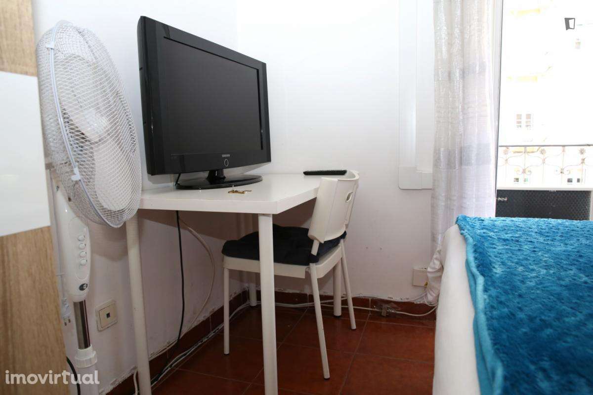 Quarto - localizado em Penha de França Lisbon - Grande imagem: 5/29