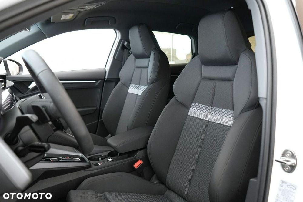 Audi A3 Sportback - 13