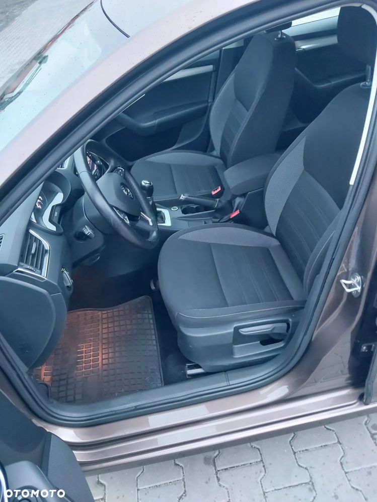 Skoda Octavia 1.6 TDI SCR Active - 17